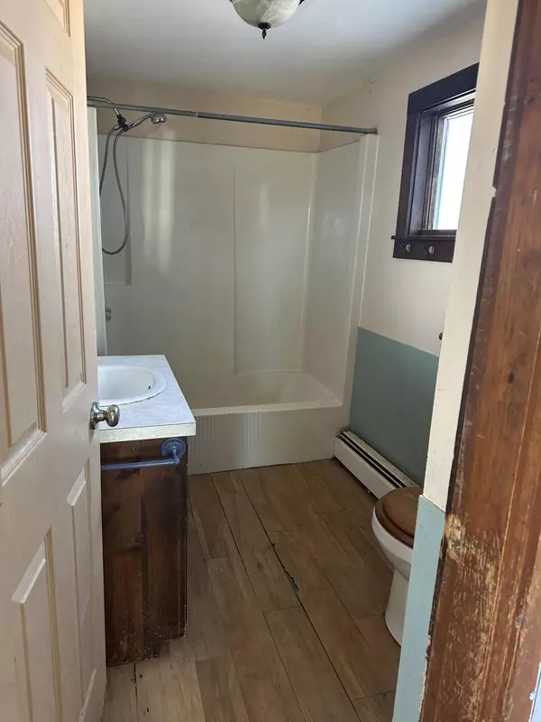 Harrington, ME 04643,97 Mill ST