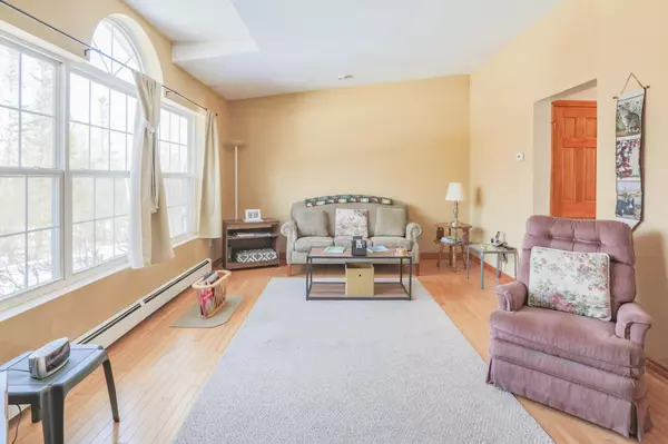 Northport, ME 04849,82 Belfast RD