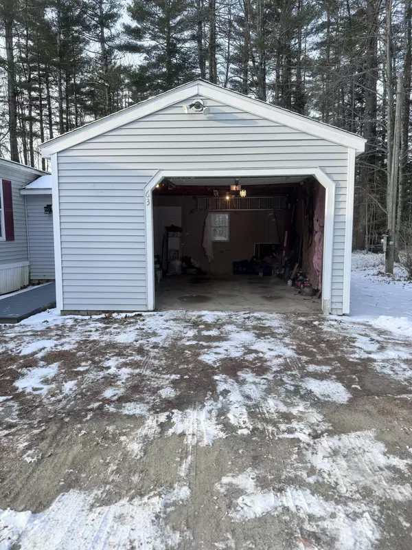 Palmyra, ME 04965,63 Creesy ST