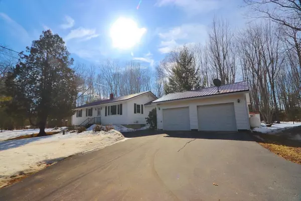 Orrington, ME 04474,321 Dow RD