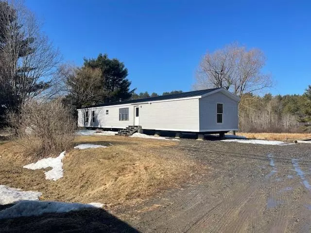 Gardiner, ME 04345,737 Marston RD