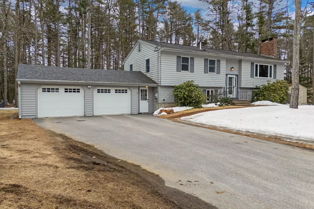 Topsham, ME 04086,5 Merrymeeting DR