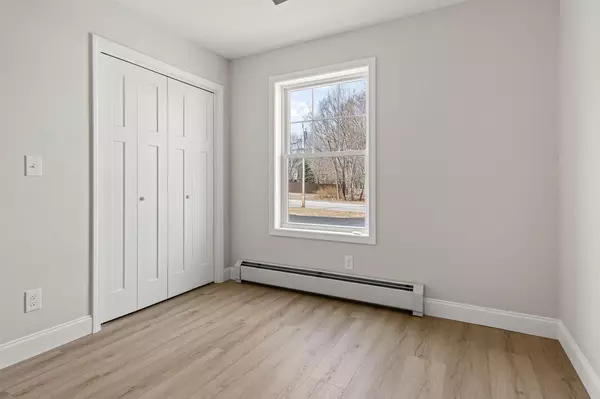 Saco, ME 04072,75 Maple ST #101