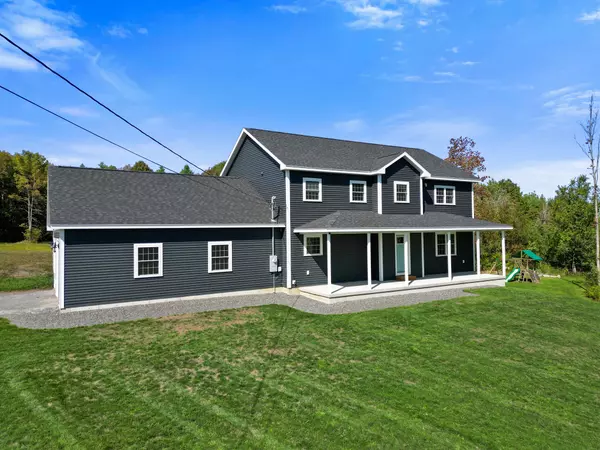 Newport, ME 04953,63 Grandview DR