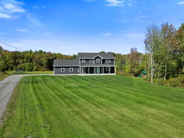 Newport, ME 04953,63 Grandview DR