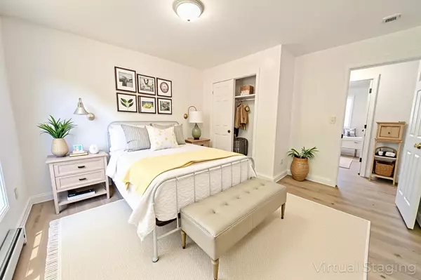 Camden, ME 04843,18 Oak ST