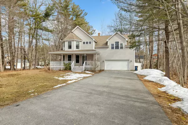 Saco, ME 04072,22 Ferry LN