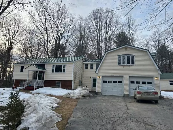 429 Barnes RD, Albion, ME 04910