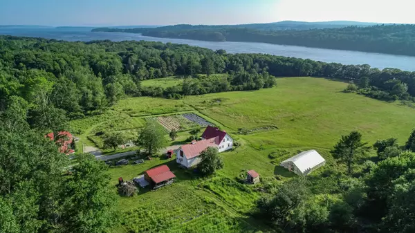 11 Woodbury WAY, Verona Island, ME 04416