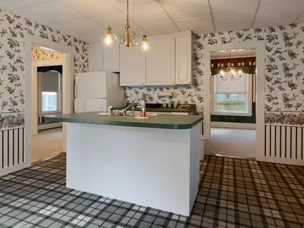 Rumford, ME 04276,35 Washington ST