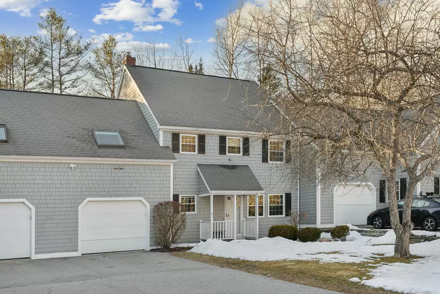 2 Lupine CT #2, Yarmouth, ME 04096