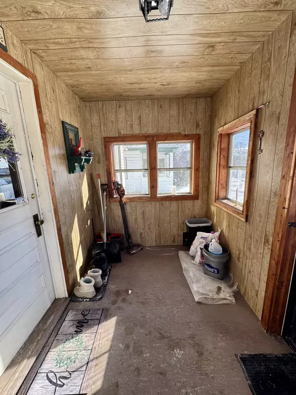 East Millinocket, ME 04430,61 Park ST