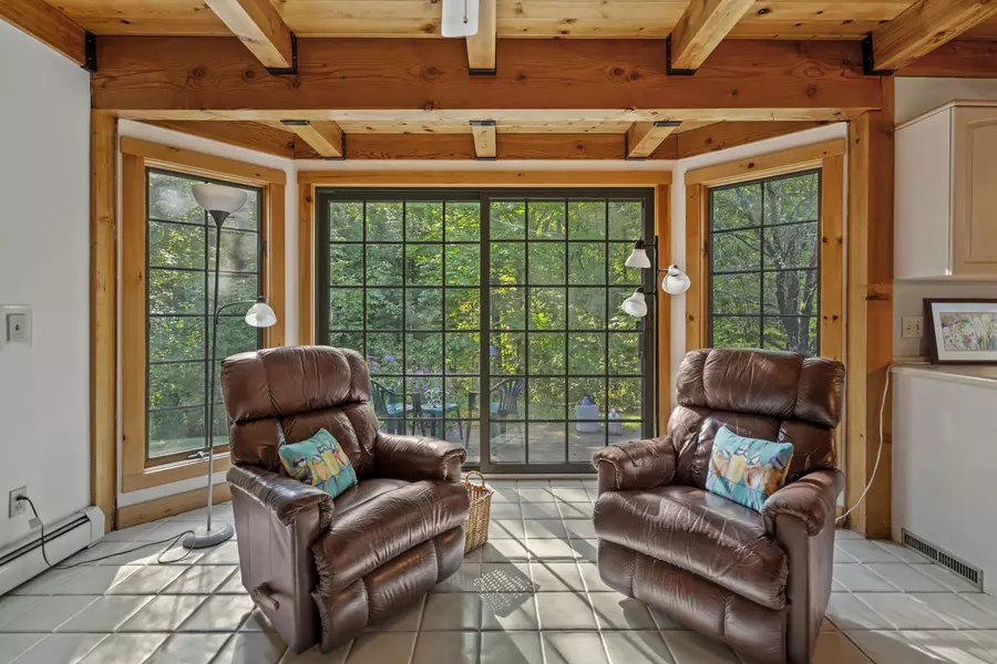 59 Patterson RD, Hampden, ME 04444