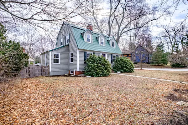 South Portland, ME 04106,566 Ocean ST