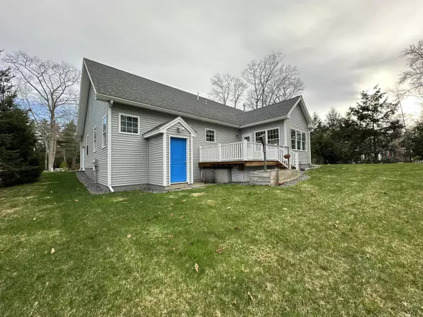 Wells, ME 04090,210 Rabbit RUN