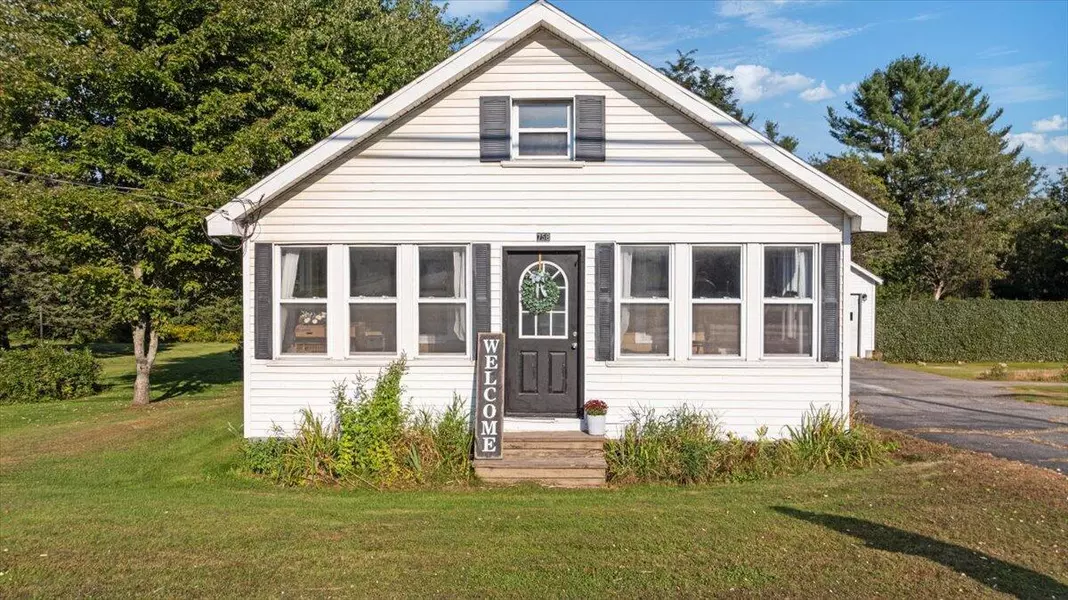 758 Skowhegan RD, Fairfield, ME 04937