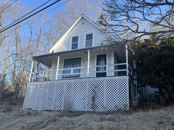 4 Butler Hill RD, Minot, ME 04258