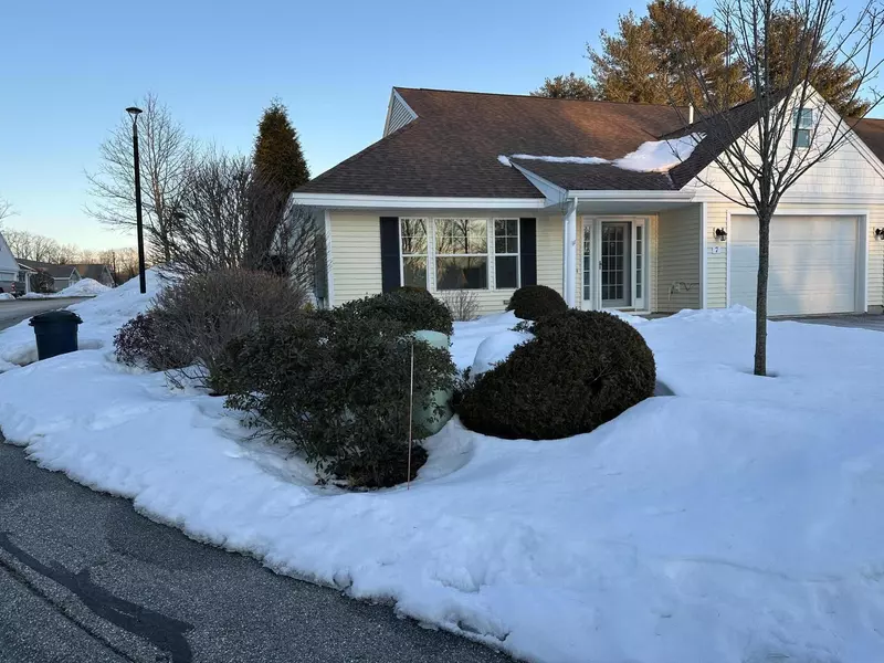 7 Macintosh LN #1, Old Orchard Beach, ME 04064