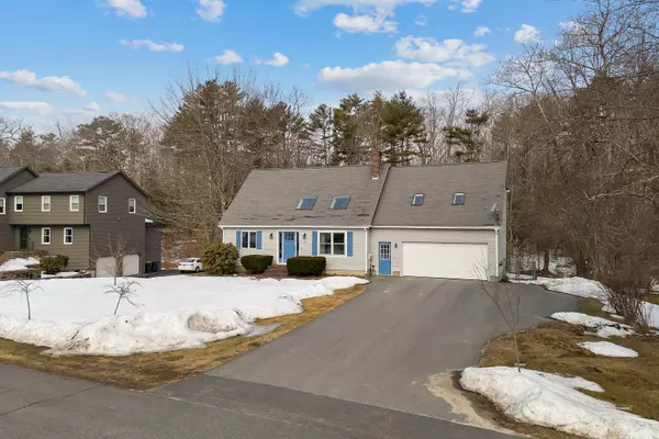 Scarborough, ME 04074,19 Burnham Woods CIR