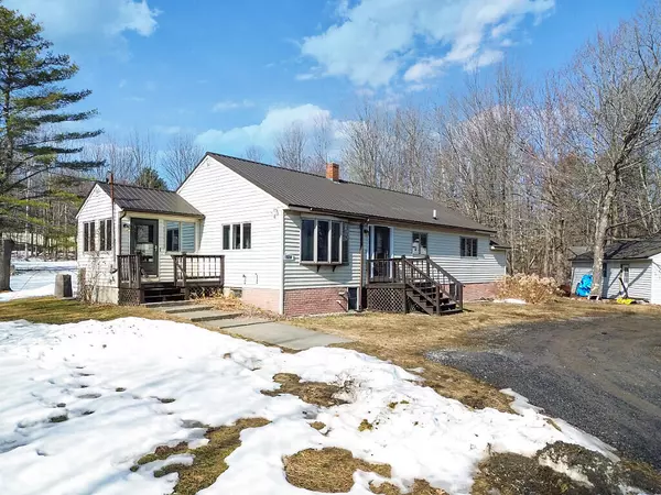 Sidney, ME 04330,3530 Middle RD