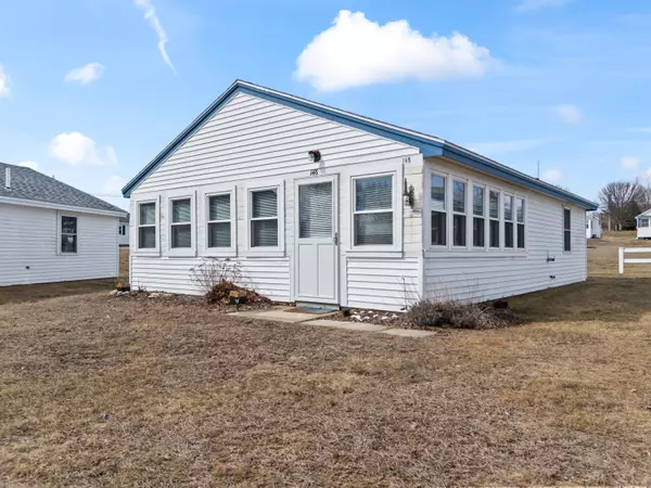 1277 Post RD #148, Wells, ME 04090
