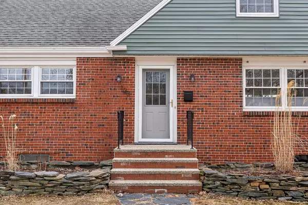 Portland, ME 04102,123 Wayside RD