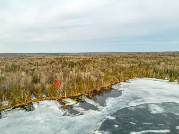 Hudson, ME 04449,126 Smith RD