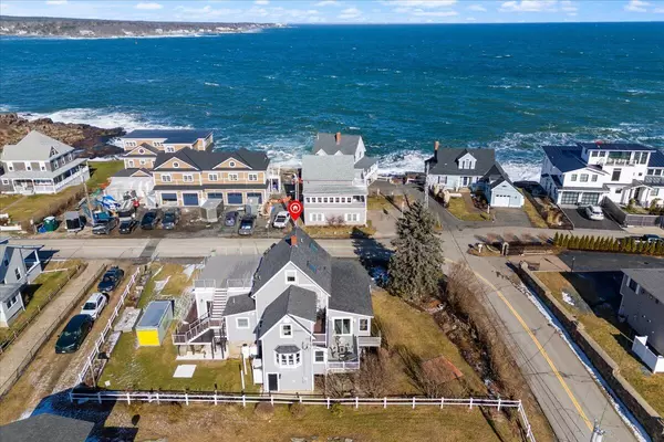 125 Broadway, York, ME 03909