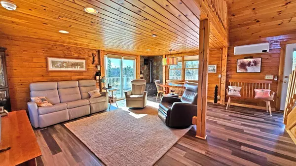 Lubec, ME 04652,39 Boot Cove RD