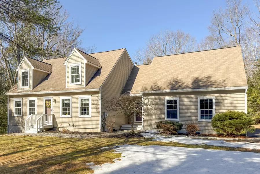 21 Stonewall DR, Cumberland, ME 04021