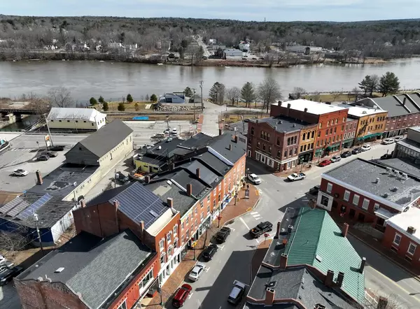 Gardiner, ME 04345,223 Water ST