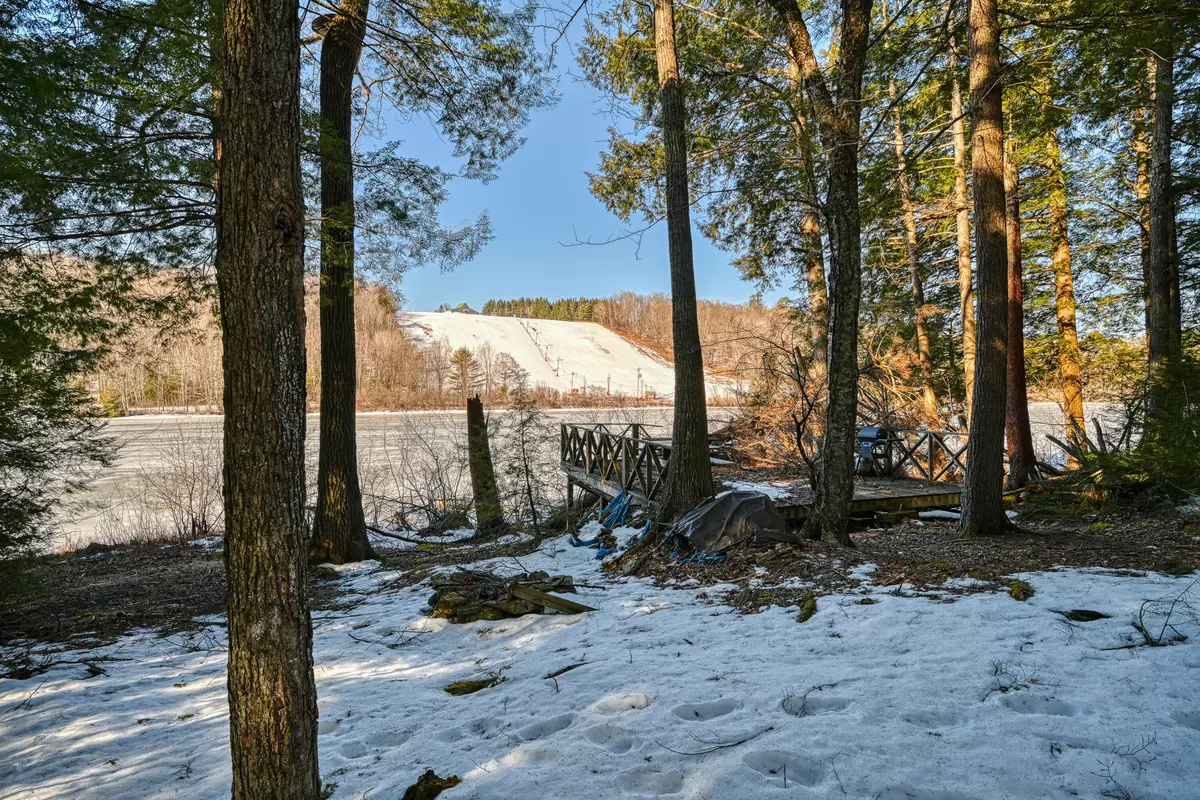 Readfield, ME 04355,174 & 176 Torsey Shores RD