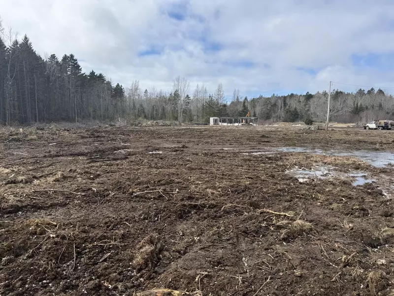 4-15 S South Deer Isle RD, Deer Isle, ME 04627
