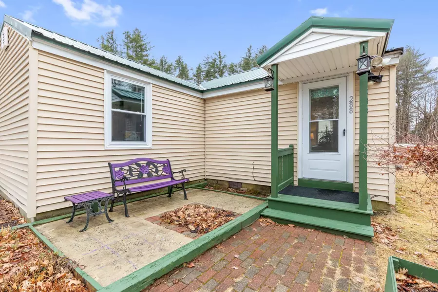 288 County RD, Gorham, ME 04038