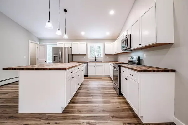 Fryeburg, ME 04037,15 Serenity LN