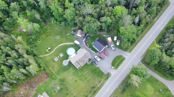 Stetson, ME 04488,927 Village Road RD