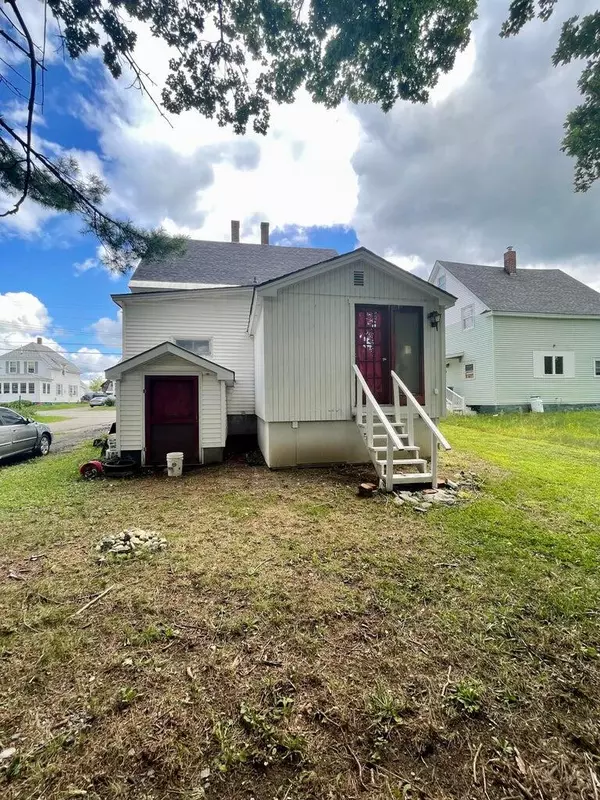 Millinocket, ME 04462,28 Katahdin AVE