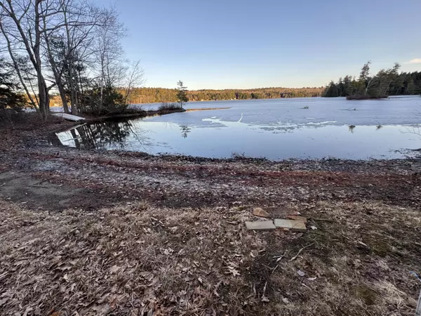 Monmouth, ME 04259,25 Chipmunk LN