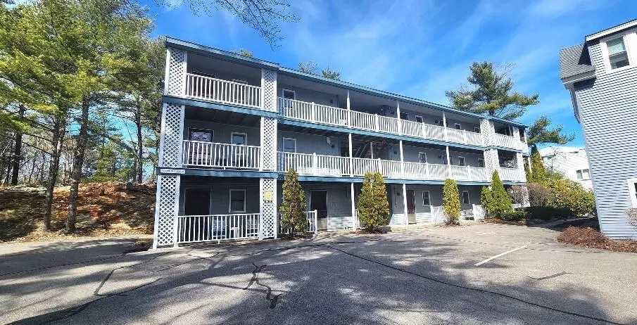 60 Pine Hill South RD S #301, York, ME 03902