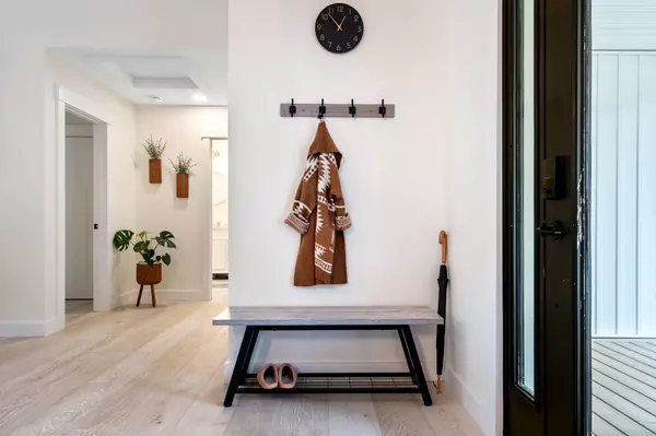 Old Orchard Beach, ME 04064,13 Country DR