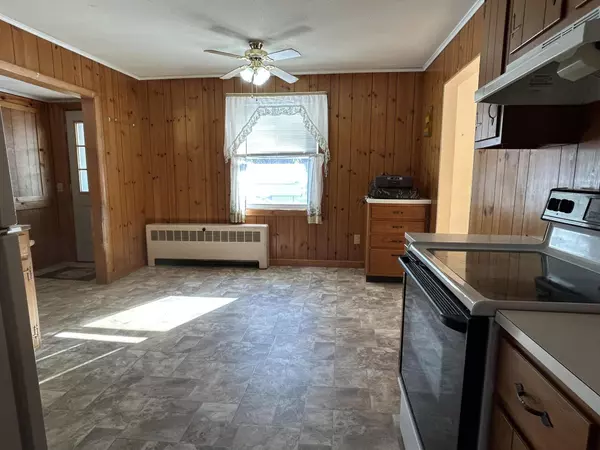 Fairfield, ME 04937,22 Kennebec ST