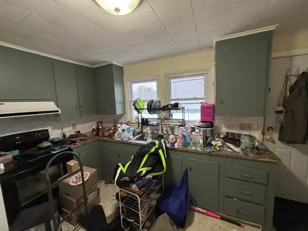 Oakland, ME 04963,214 Fairfield ST