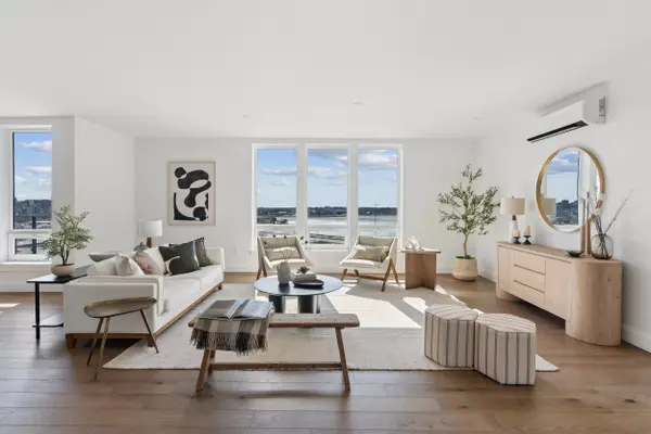 Portland, ME 04101,218 Washington AVE #PH2