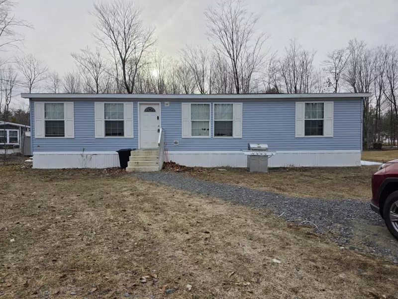 54 S Greenridge HTS, Oakland, ME 04963