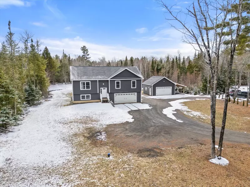 41 Piper Wood RD, Hampden, ME 04444