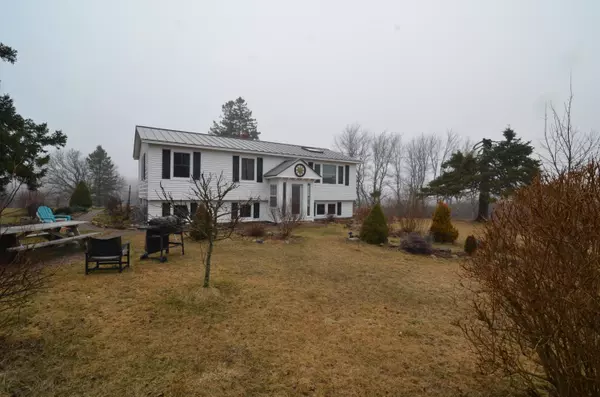 East Machias, ME 04630,369 Main ST