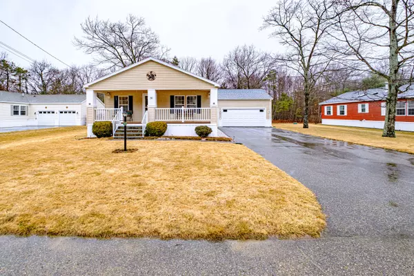 Lyman, ME 04002,36 Candlewood DR