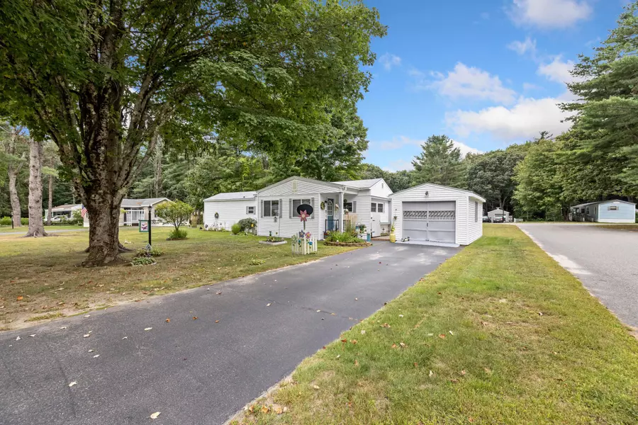 30 Pine Haven ST, Saco, ME 04072