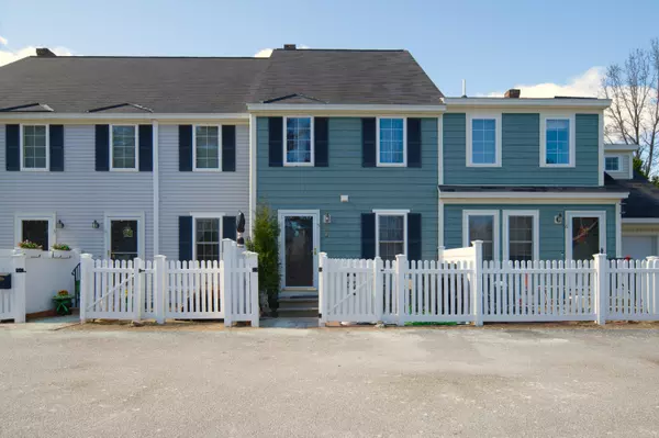 South Berwick, ME 03908,5 Elizabeth RD #5