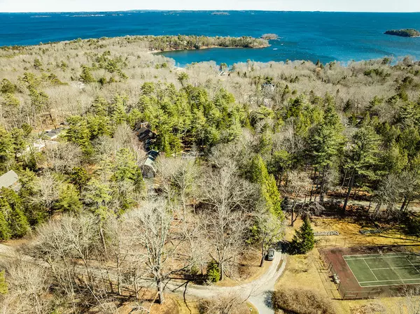 122, 6-1 Timbercliffe DR, Camden, ME 04843